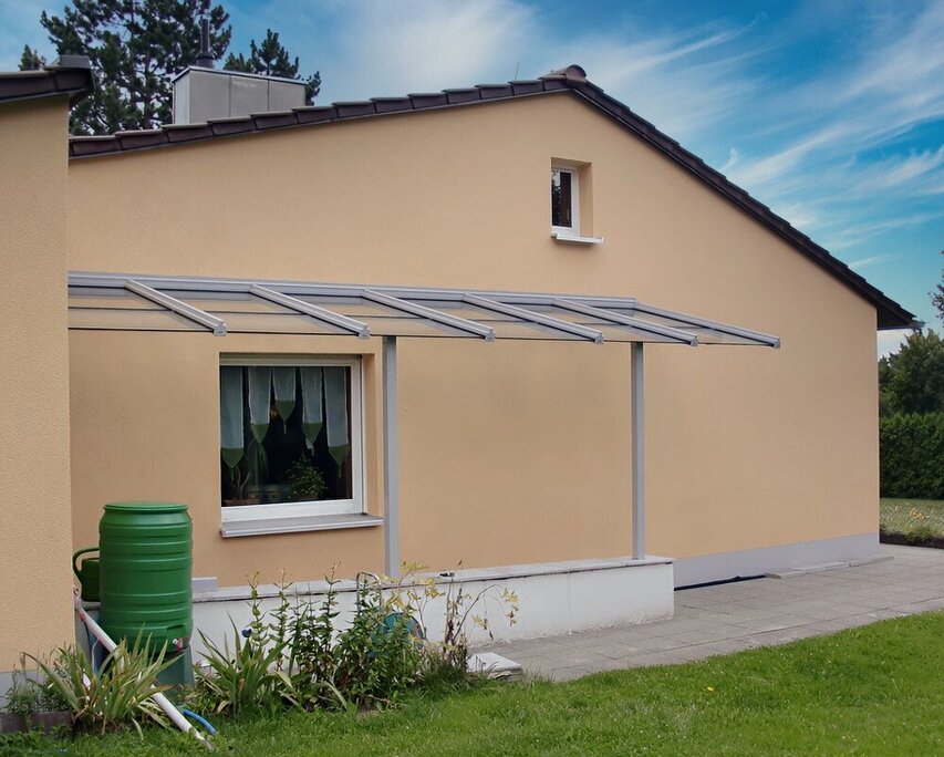 Aluminium-Überdachung über Kellerabgang